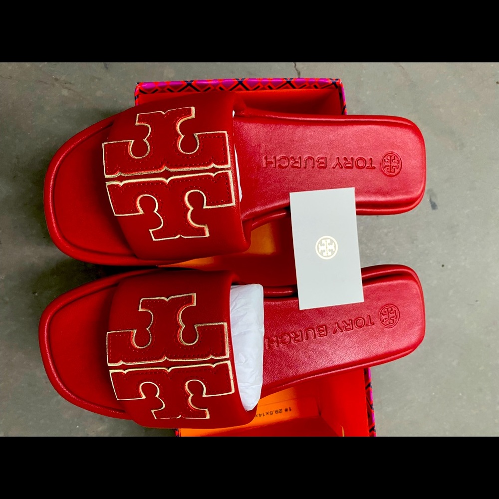 Tory Burch brand new in box red size 7